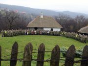 DANAS ODRŽAN KONDICIONI MARŠ KADETA VOJNE AKADEMIJE DO STEPINE KUĆE U KUMODRAŽU (FOTO)